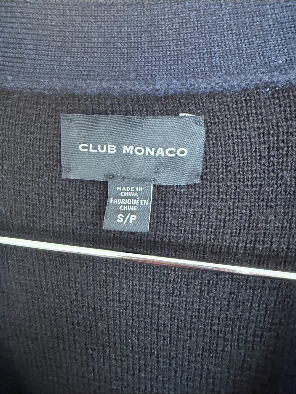 Club Monaco Navy Button-Up V-Neck Cardigan 💯 Wool - Picture 2 of 6